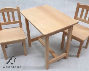La mejor  mesa y silla de madera para niños en AhoraMontessori.com